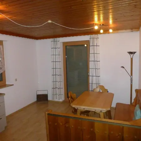 Am Kirchberg Apartment *