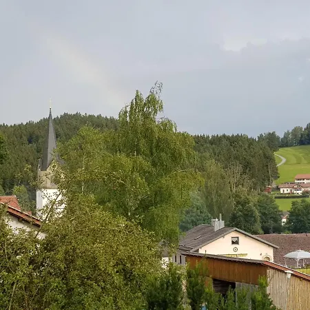 Apartment Am Kirchberg Achslach