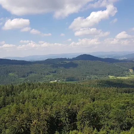 Am Kirchberg Apartment