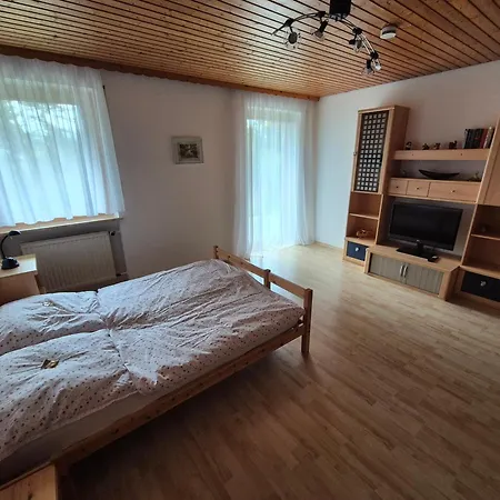 Am Kirchberg Appartement