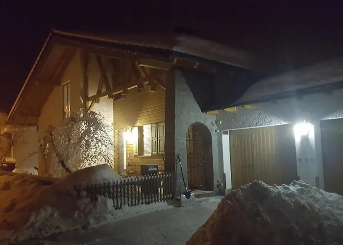 Am Kirchberg شقة